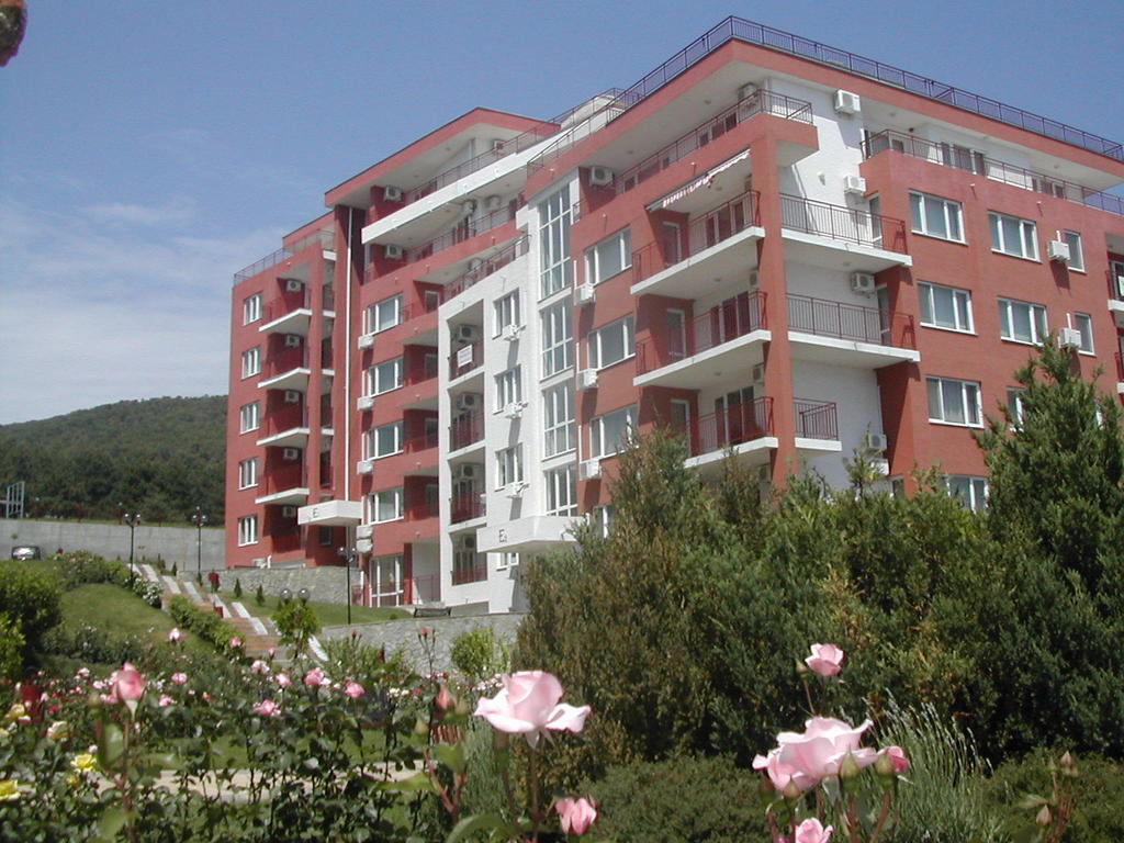 Marina Panorama Grand Resort Private Apartments Sveti Vlas Luaran gambar