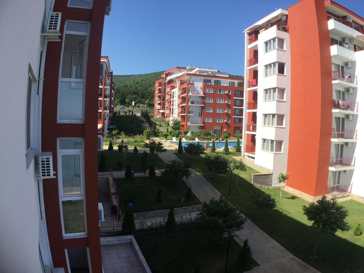 Marina Panorama Grand Resort Private Apartments Sveti Vlas Luaran gambar