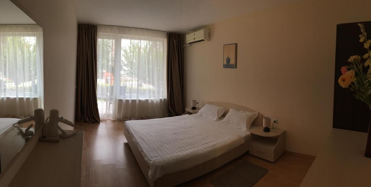 Marina Panorama Grand Resort Private Apartments Sveti Vlas Luaran gambar