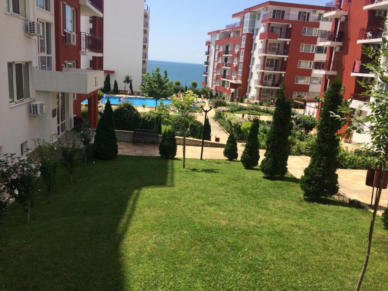 Marina Panorama Grand Resort Private Apartments Sveti Vlas Luaran gambar