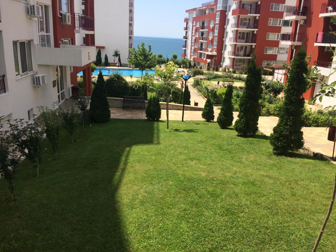 Marina Panorama Grand Resort Private Apartments Sveti Vlas Luaran gambar
